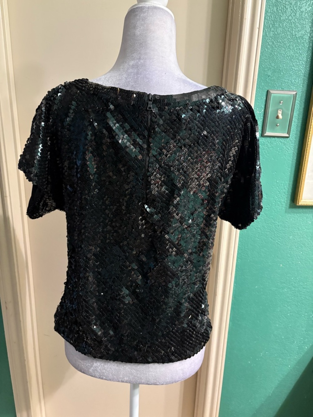 Alice & Olivia Vintage Sequin Top - Picture 4 of 11